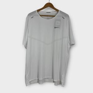 Nike Running Rise 365 Men’s Size XXL White Short Sleeve Dry-Fit Active T Shirt